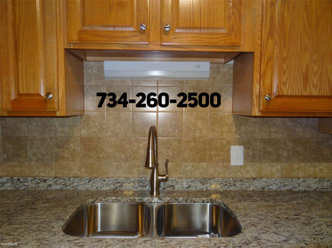 Foto del edificio - 3 br, 1 bath House - 32714 Florence St