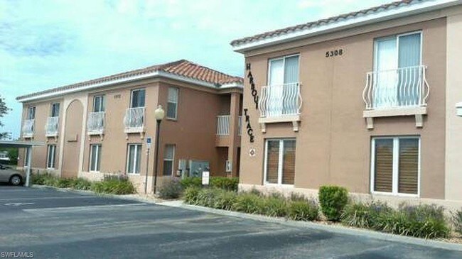 Foto del edificio - 5312 Chiquita Blvd S