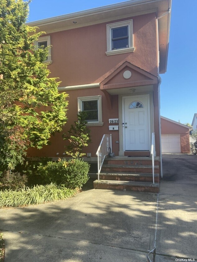 282328210 210th Pl Unit 1F, Queens, NY 11360 Apartment for Rent in