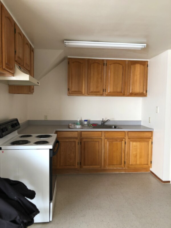 Primary Photo - 2715 Benvenue Ave