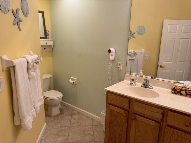 Building Photo - 8360 Mulligan Cir