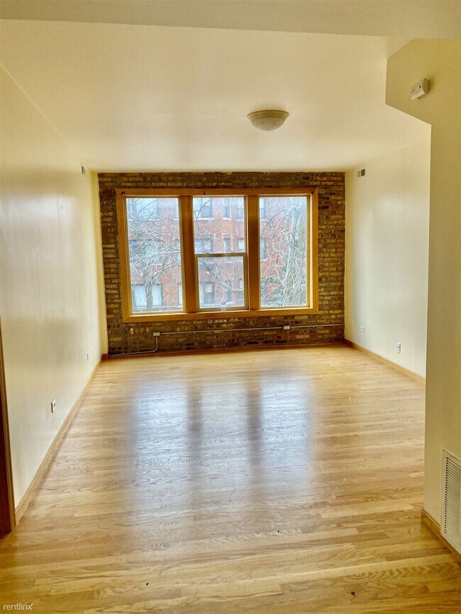 Building Photo - 7550 S Essex Ave