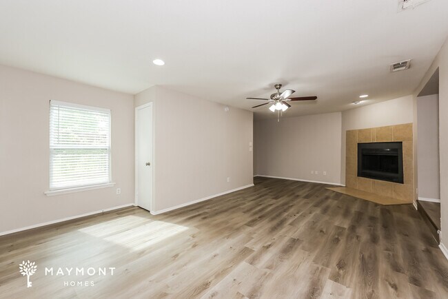 Foto del edificio - 725 Hurstview Dr
