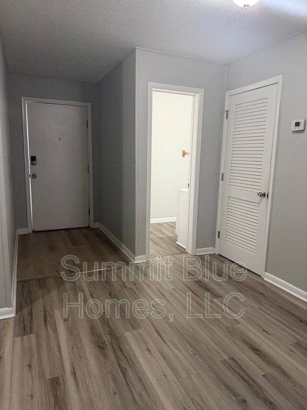 Building Photo - 3955 Kent St