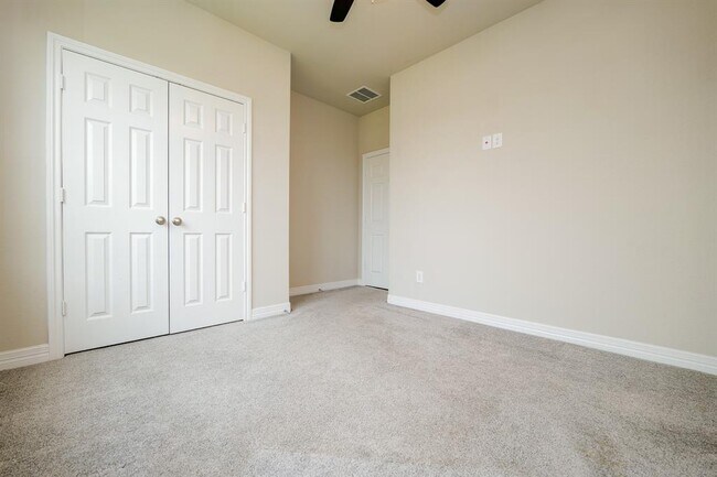 Building Photo - 31426 Whitcombe Summit Wy