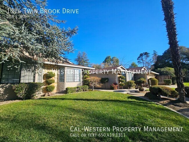 Building Photo - 1014 Twin Brook Dr