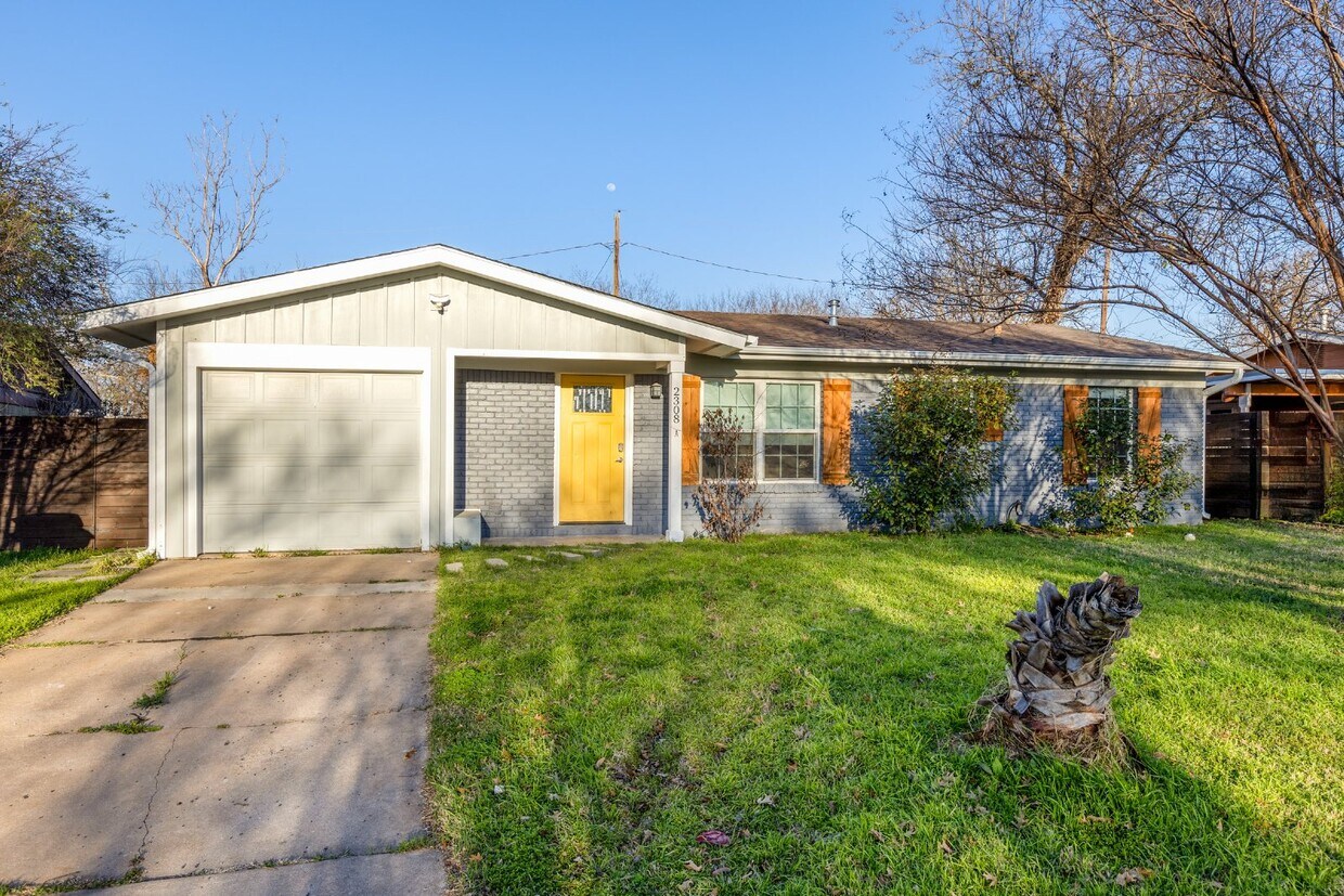 Foto principal - 2308 Devonshire Dr