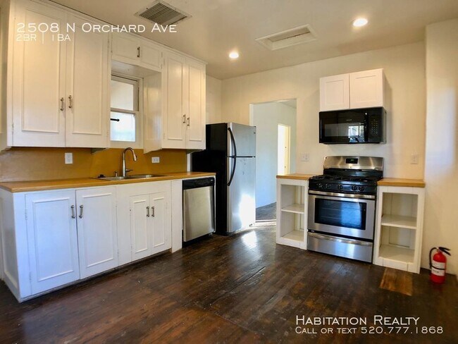 Building Photo - 2508 N Orchard Ave