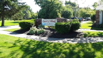 Building Photo - 735-739 S Main St