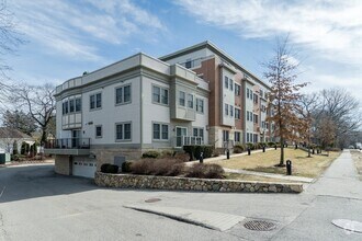 Building Photo - 321 Hammond Pond Pkwy