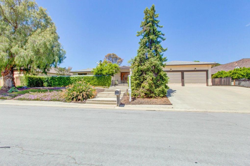 1245 S Ridgemark Dr, Hollister, CA 95023 House Rental in Hollister, CA