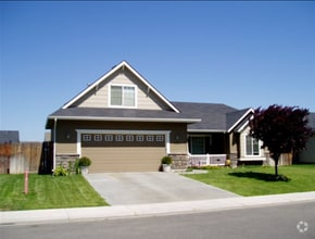 Building Photo - 5315 Weston Ave