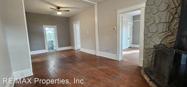 Building Photo - 3 br, 1 bath House - 1016 W Cucharas St