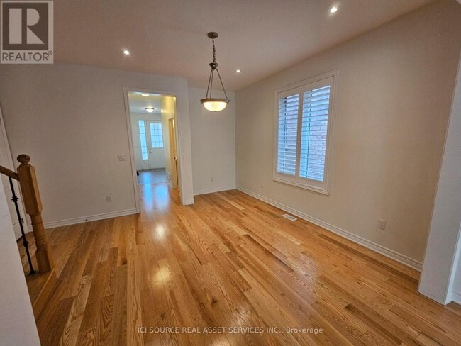 Building Photo - 128 Bridlewood Blvd