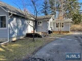 Building Photo - 328 Brookside Ave