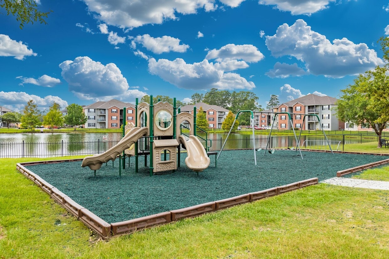 Dog Park Best Apartments For Dogs Near Me Pet-Friendly Rentals In