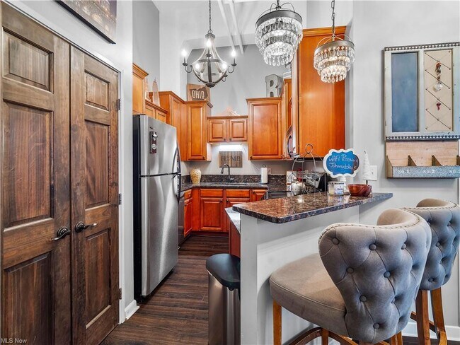 Foto del edificio - 1133 W 9th St