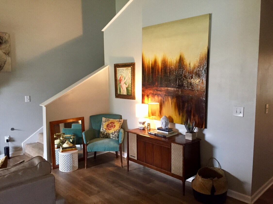 Primary Photo - 631 Sandpiper Dr