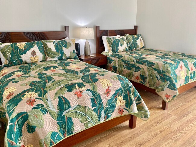 Foto del edificio - 30 DAY MINIMUM - FULLY FURNISHED ALL UTILI...
