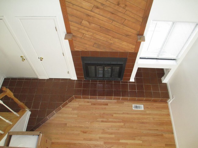 Foto del edificio - Updated Townhouse in Aurora - MUST SEE