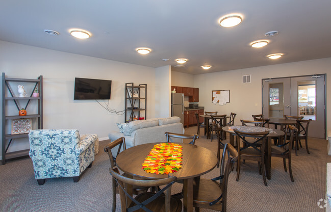 Sala comunitaria - Regency Place Senior Living