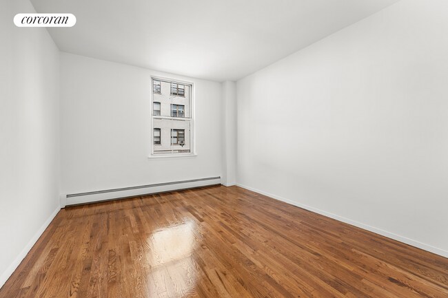 Building Photo - 358 Cumberland St