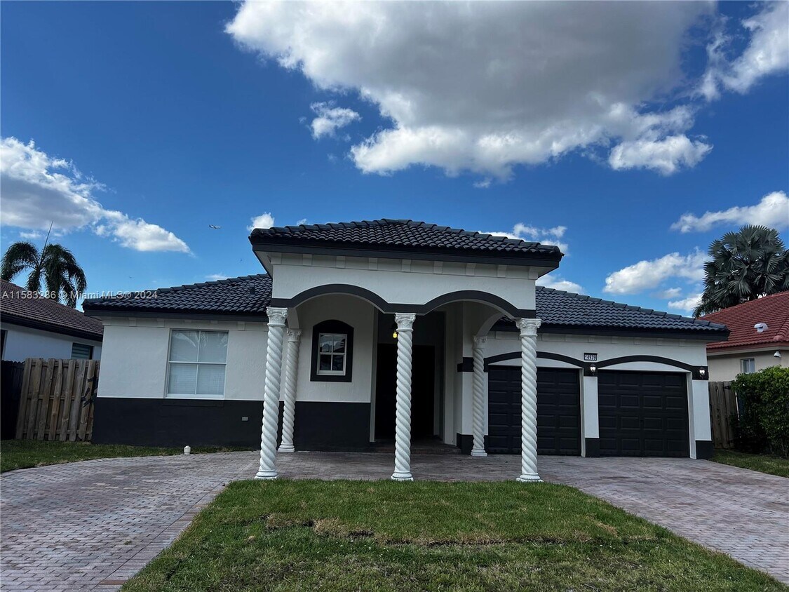 Primary Photo - 14939 SW 11th Ln