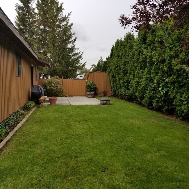 Foto del edificio - 3 br, 2 bath House - 201 D Street NE