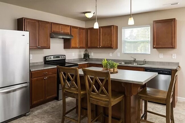 Building Photo - Beautiful Modern home in Galesburg