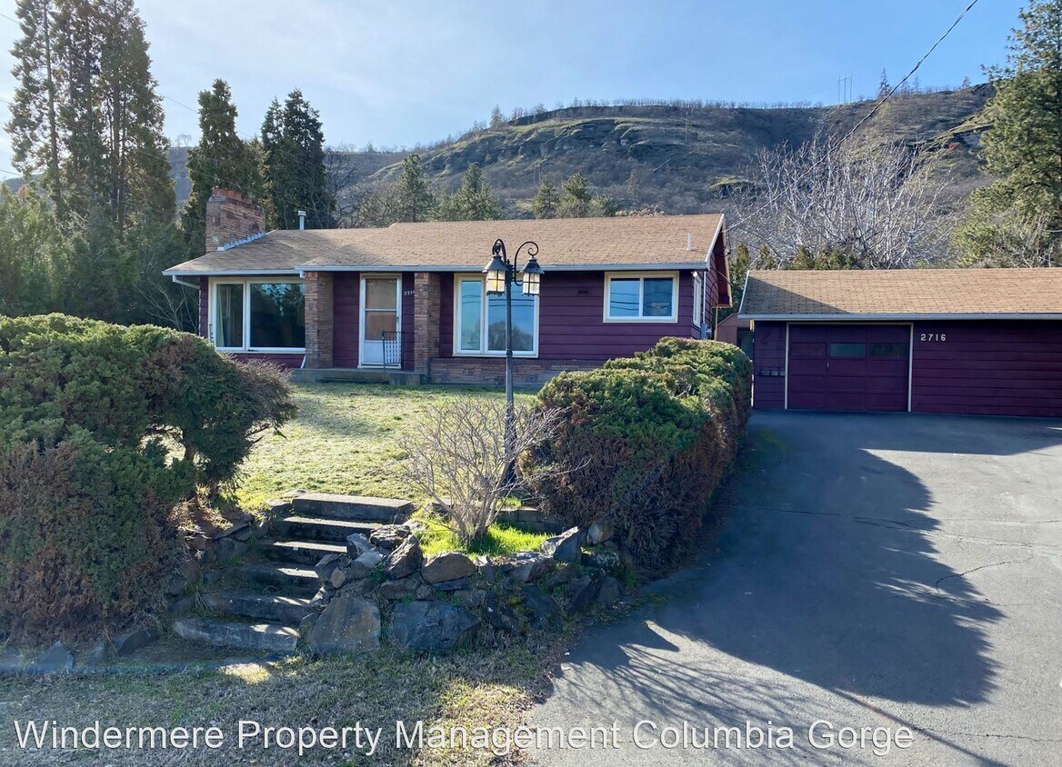 2716 W 10th St, The Dalles, OR 97058 House Rental in The Dalles, OR