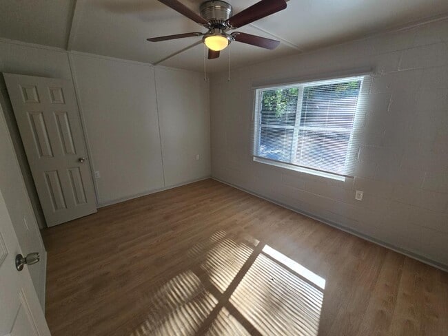 Foto del edificio - 2520 16th Ave