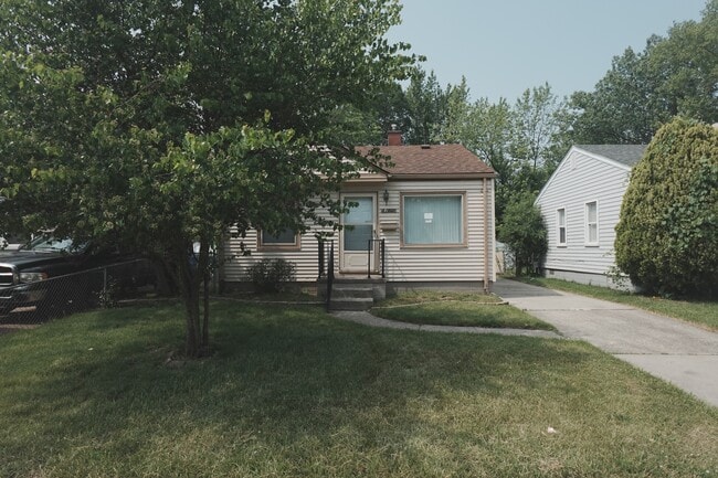 Building Photo - 13407 Sherman Ave