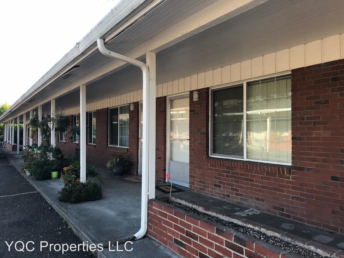 Foto principal - 1319 E Reserve St