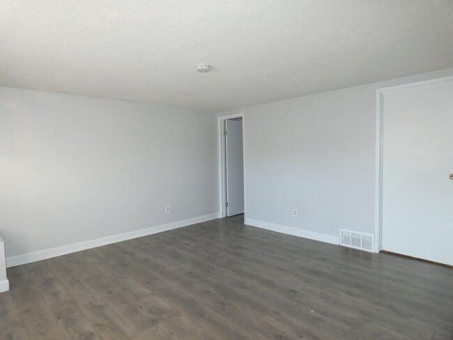 Building Photo - 5220 NE 57th St