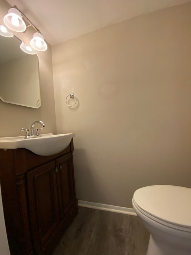 Foto del edificio - 7708 Crown Crest Ct