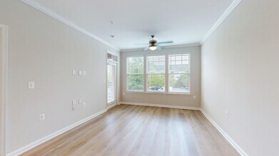 Interior Photo - Signal Hill Apartment Homes