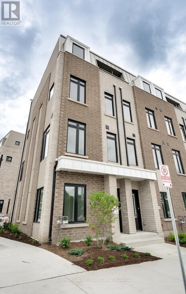 Photo du bâtiment - 15 Case Ootes Dr