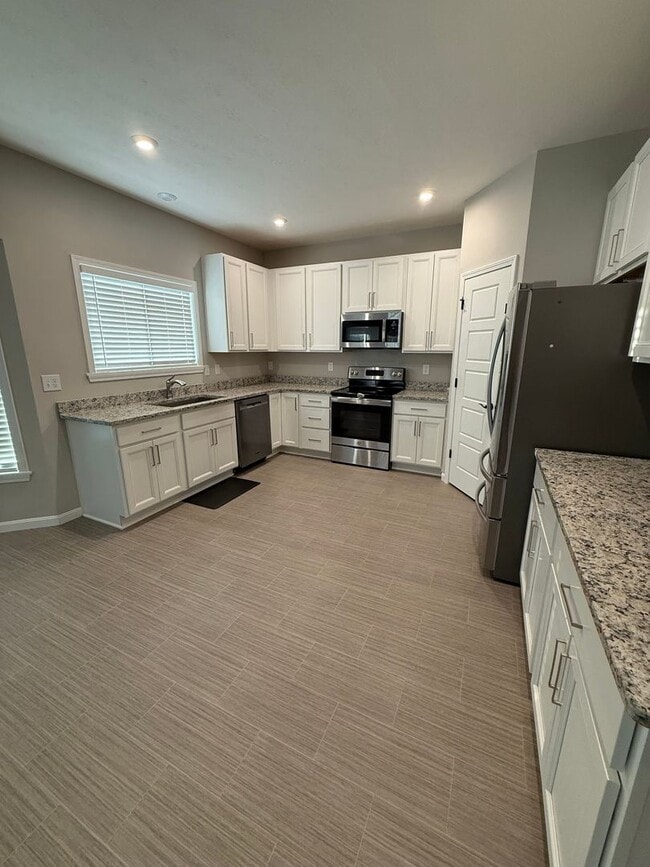 Building Photo - Silver Creek Meadows Subdivision