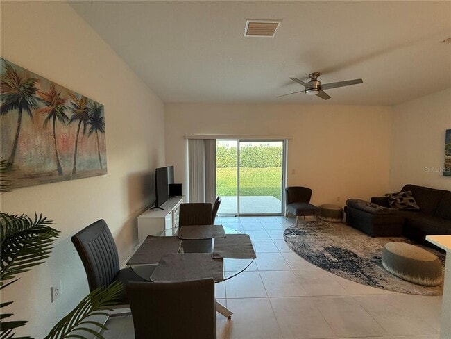 Foto del edificio - 8528 Lunar Skye St