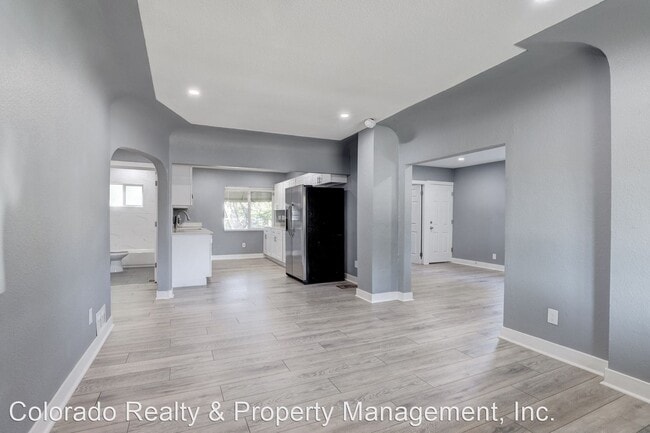 Building Photo - 4 br, 2 bath House - 5355 Newton St