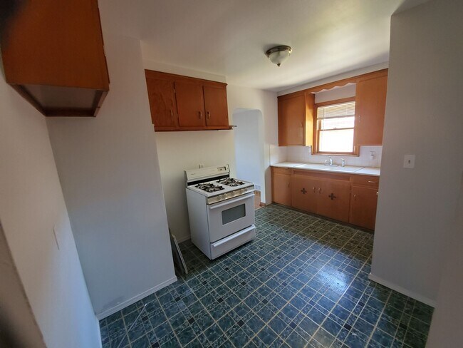 Foto del edificio - 5015 E 113th St