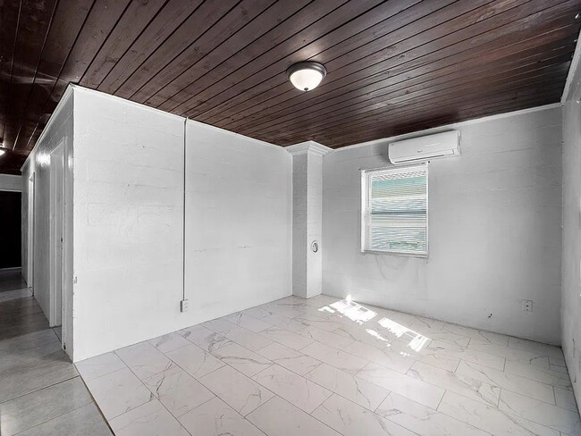 Photo - Move-In Special - Updated 2BR w/Washer/Dryer + $0 Deposit Apartment