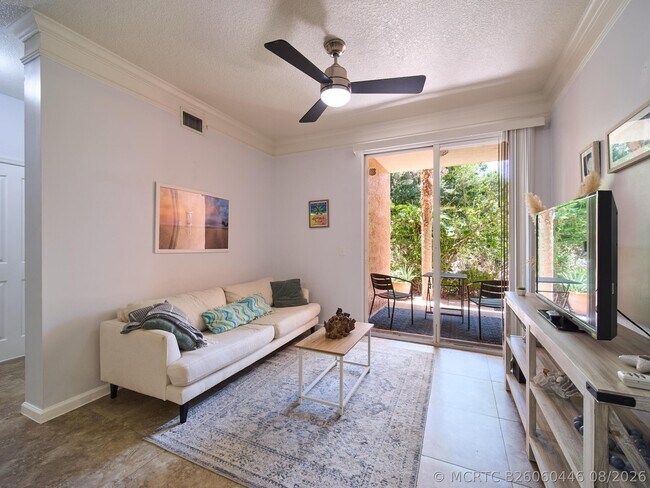 Building Photo - 1108 Myrtlewood Cir E