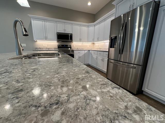 Foto del edificio - 3232 Plum Tree Ln