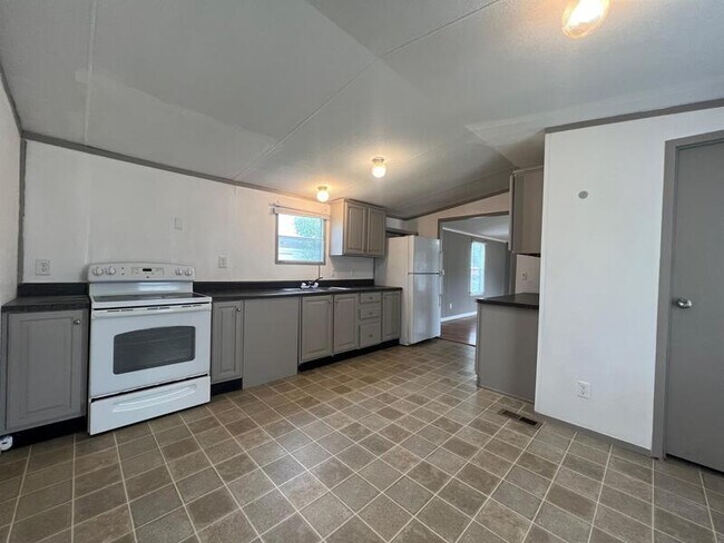 Foto del edificio - 8400 W Oaklawn Rd