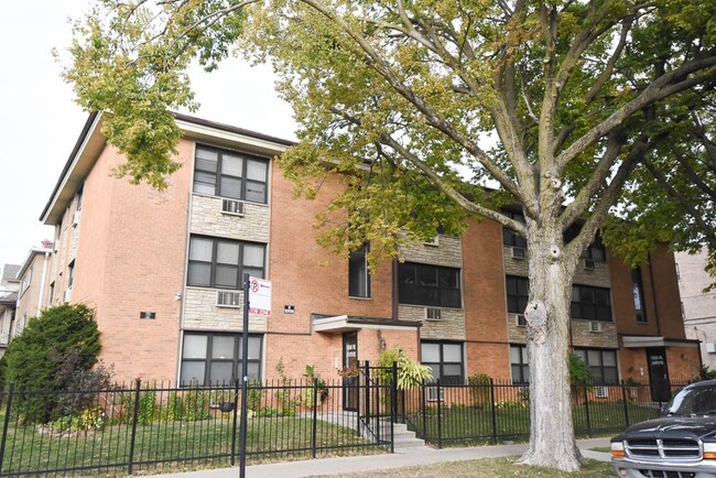 Foto del edificio - 1600 W Jarvis Ave