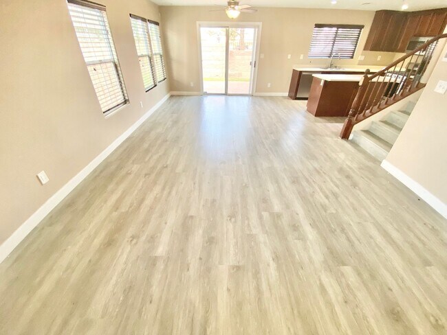 Building Photo - STUNNING 2 STORY HOME 3 BEDROOM 2.5 BATH W/ ONE CAR GARAGE IN A GATED COMMUNITY!