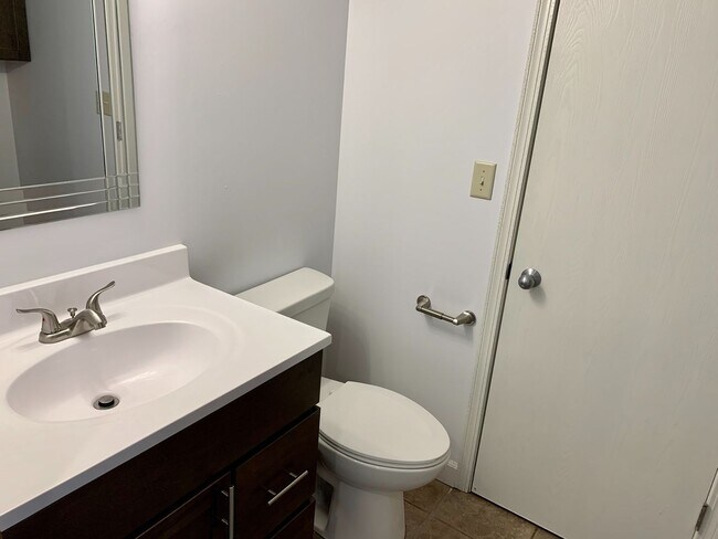 Foto del edificio - 3 Bedroom 2 bath TownHome