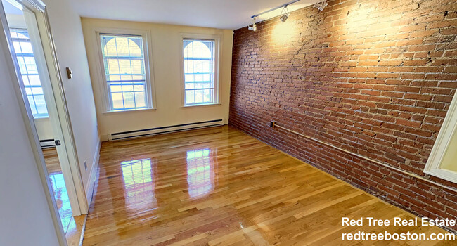 Building Photo - 89 West Cedar St