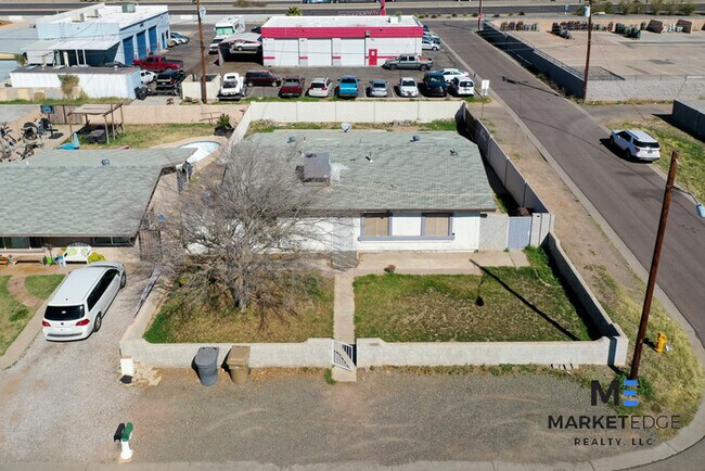 Building Photo - 4Bed/2Bath Home in Peoria! $1299 Move-In S...
